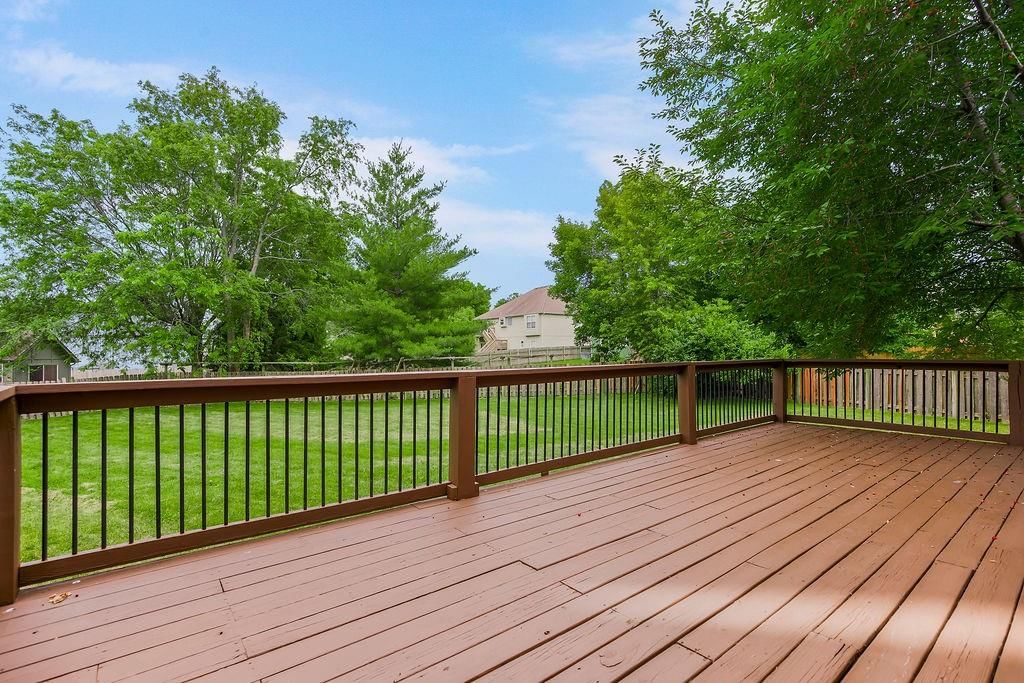 1129 SW Georgetown Drive — photo 32