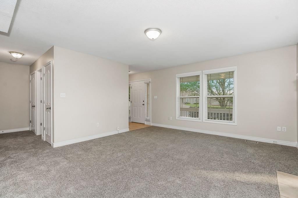 1129 SW Georgetown Drive — photo 7