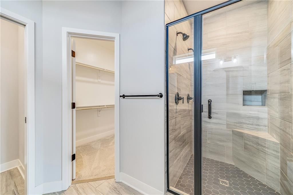 901 NW Hickorywood Drive — photo 12