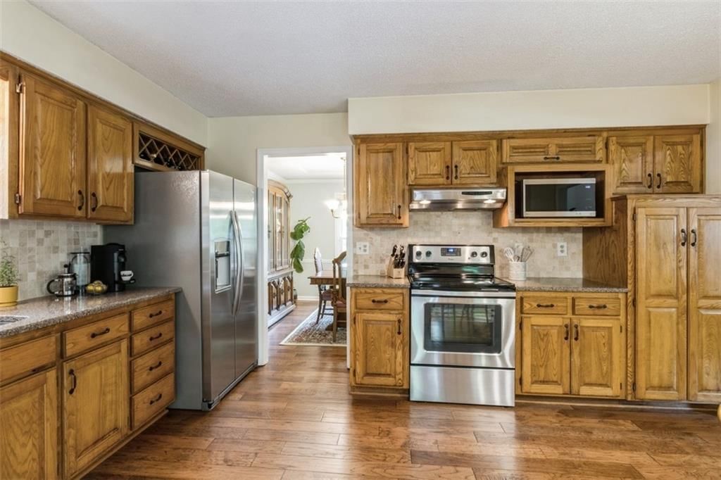 7753 W 154th Terrace — photo 8