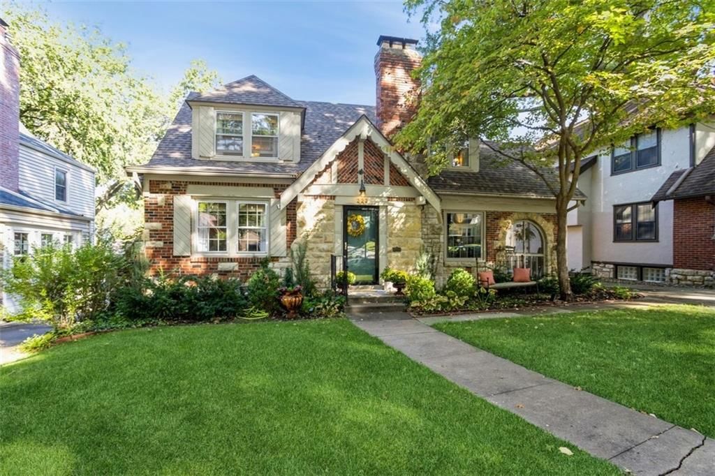 222 E 73rd Terrace, Kansas City, MO