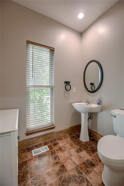 454 SE Country Lane — photo 17