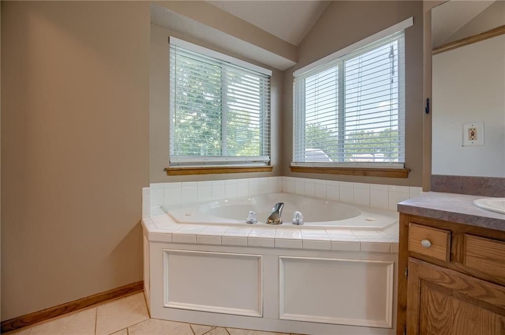 454 SE Country Lane — photo 25