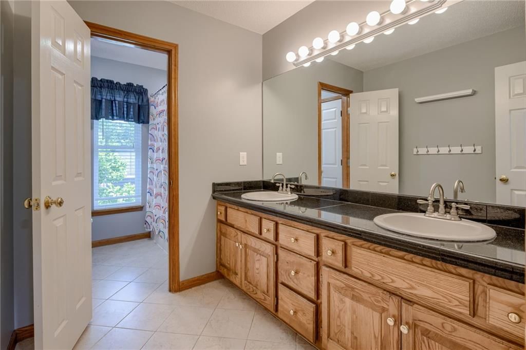 454 SE Country Lane — photo 31