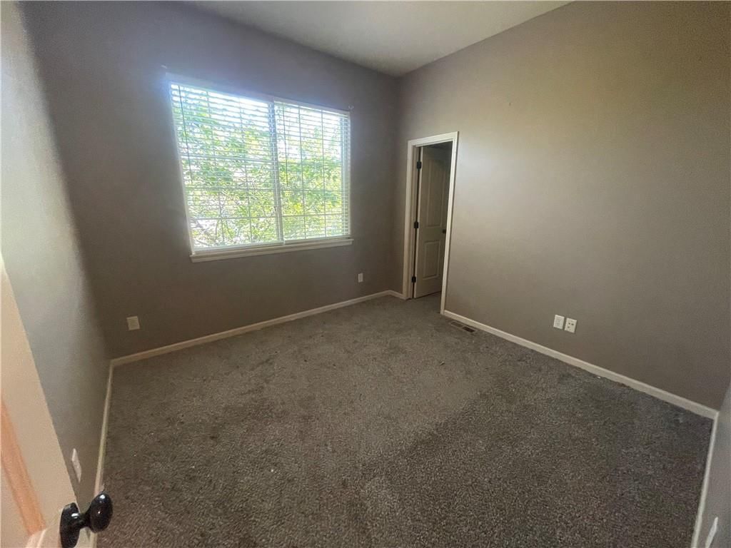 404 Eagles Ridge Drive — photo 13