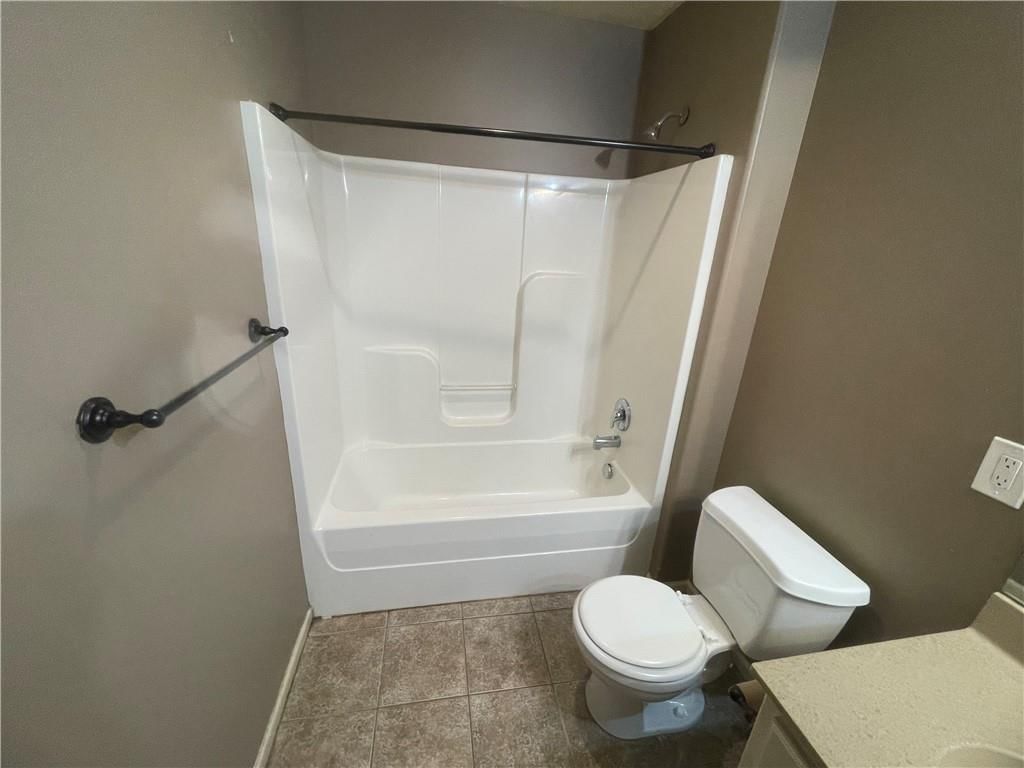 404 Eagles Ridge Drive — photo 16