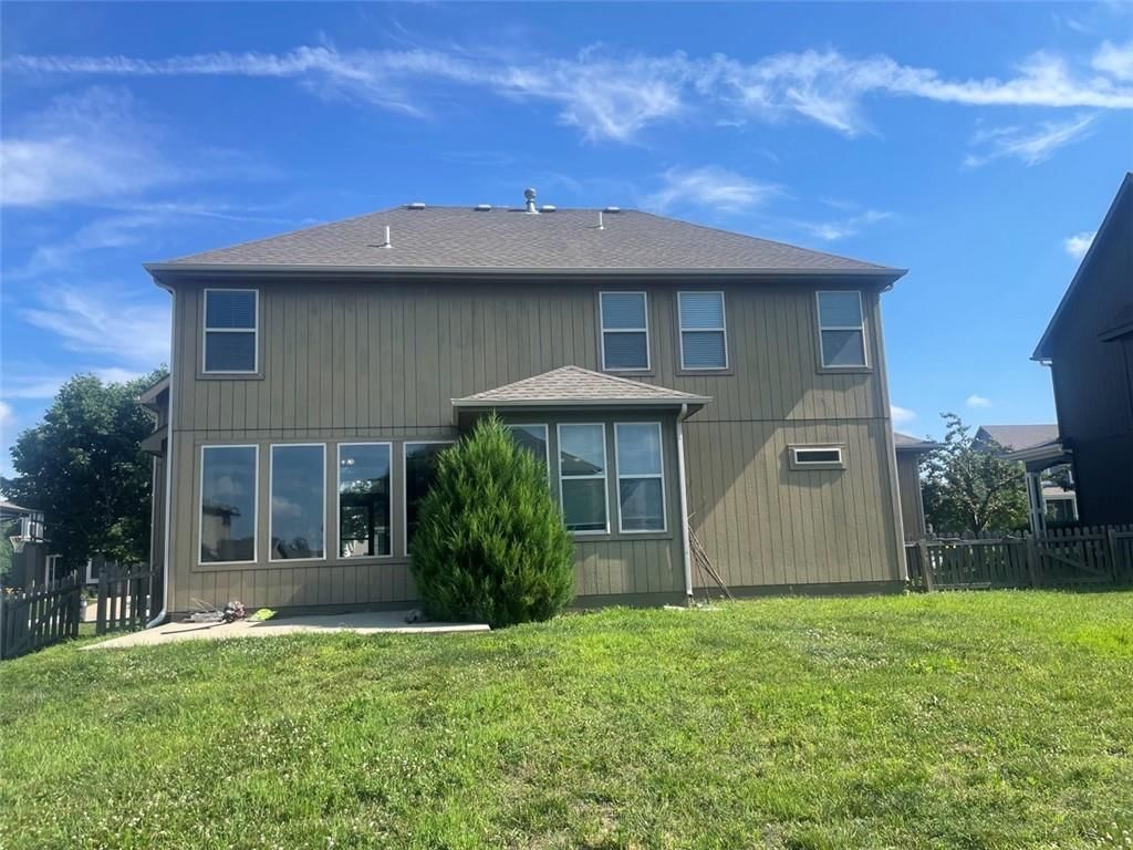 404 Eagles Ridge Drive — photo 3