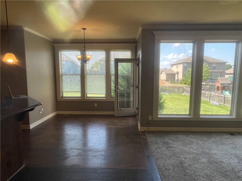 404 Eagles Ridge Drive — photo 9