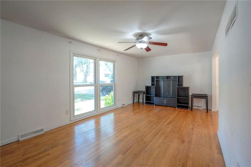 13304 Donnelly Avenue — photo 7
