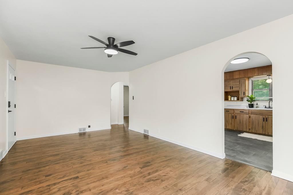 210 S 12th Street — photo 5