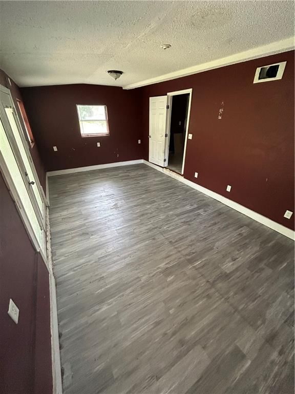 907 S Cedar Avenue — photo 8