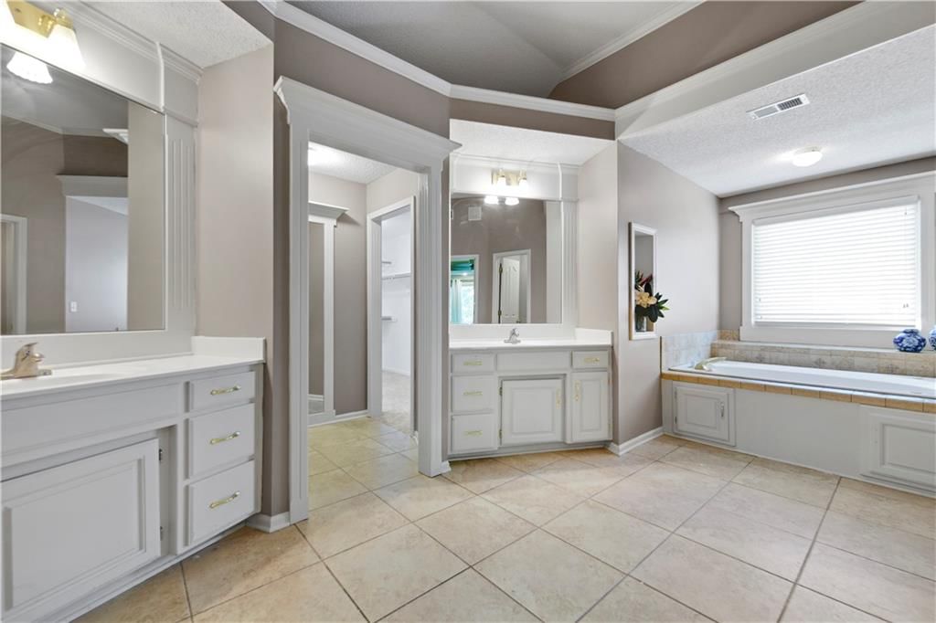 14312 Bond Street — photo 24