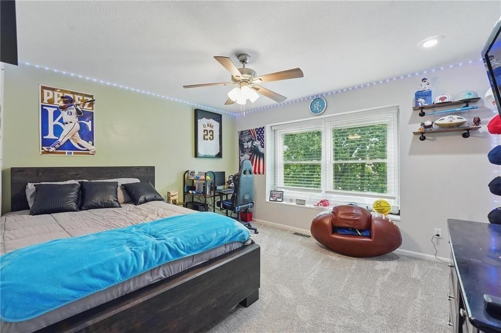 11821 W 128th Street — photo 30