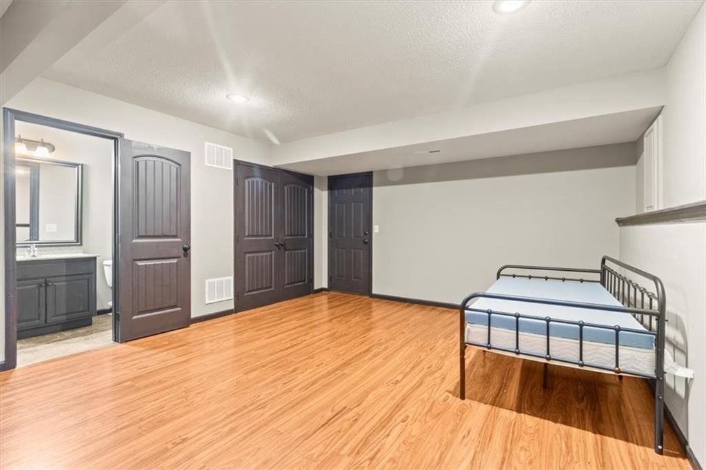610 NW Green Drive — photo 20