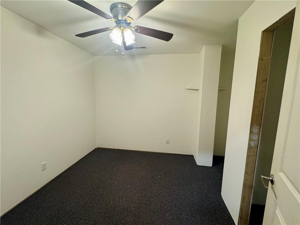 205 S Morrison Street — photo 13