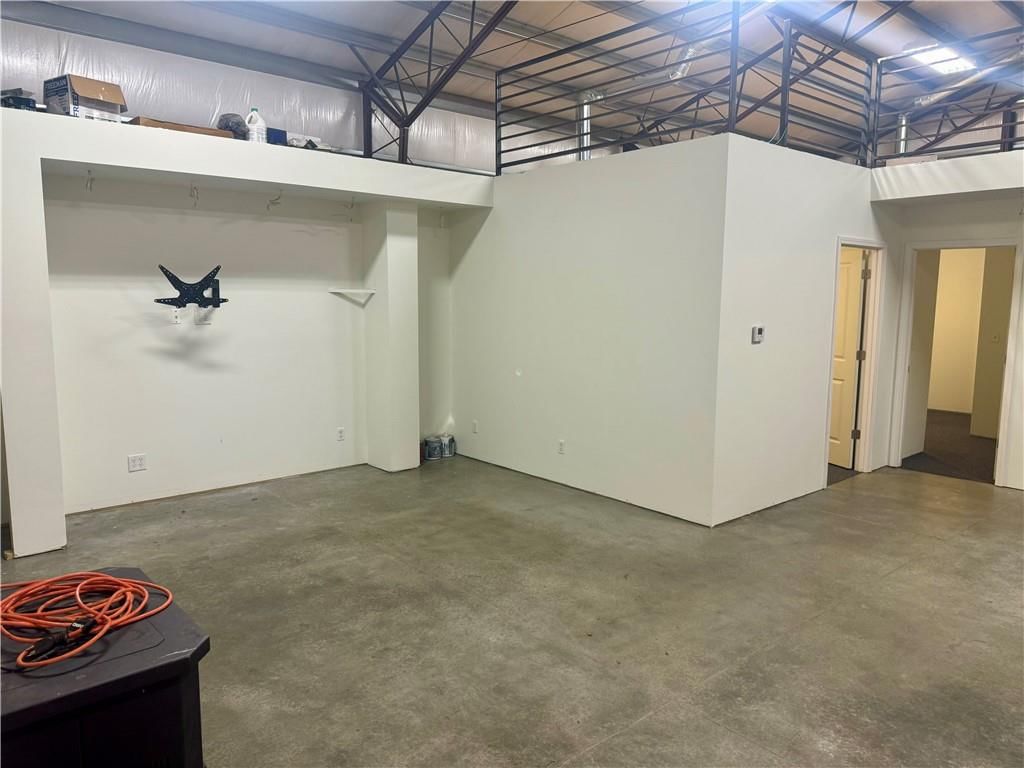 205 S Morrison Street — photo 5