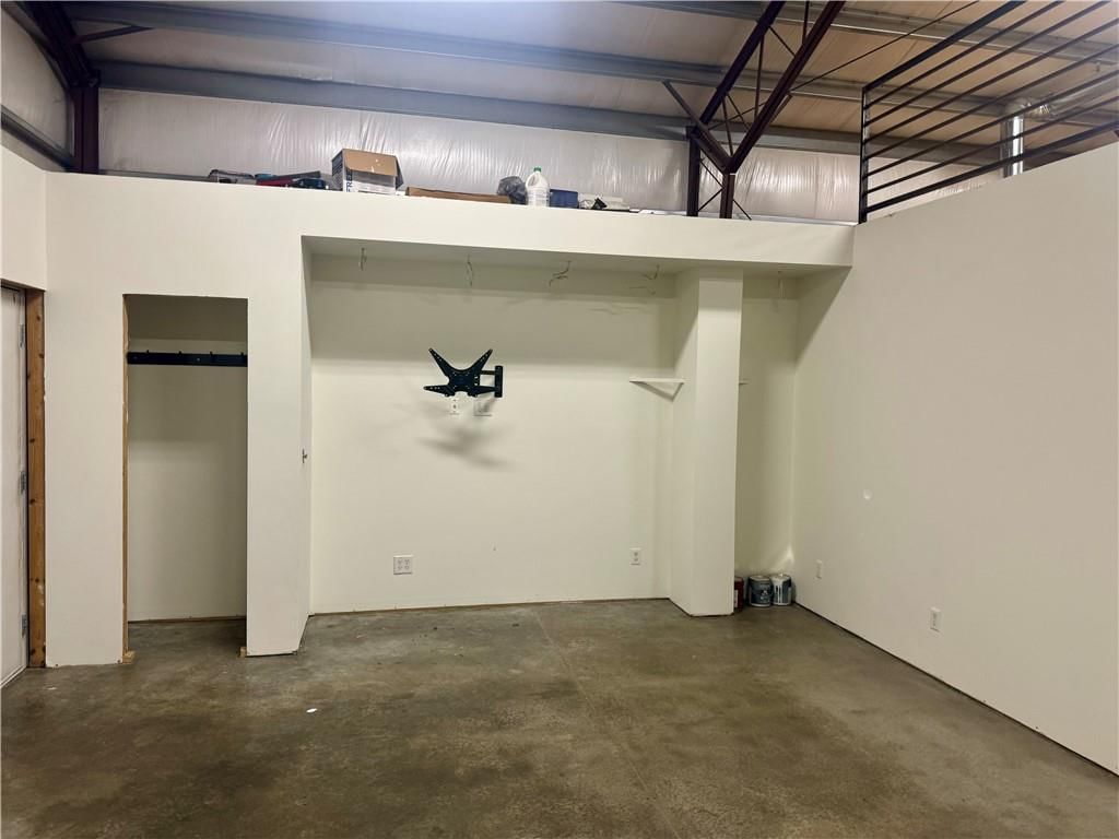 205 S Morrison Street — photo 6