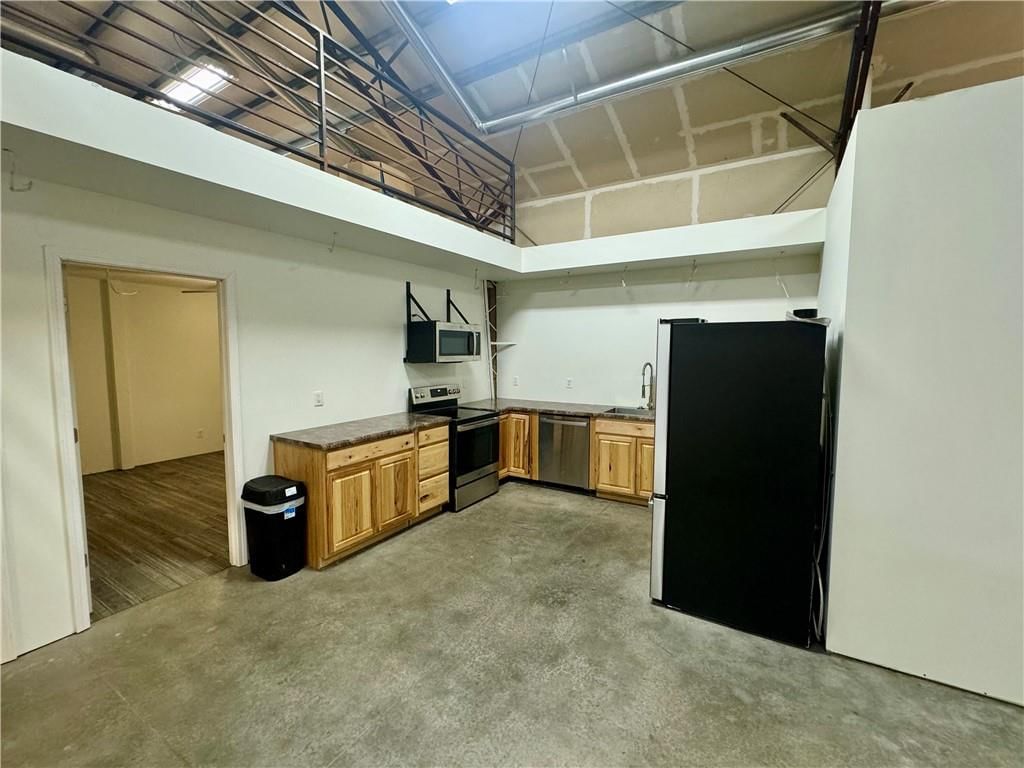 205 S Morrison Street — photo 9
