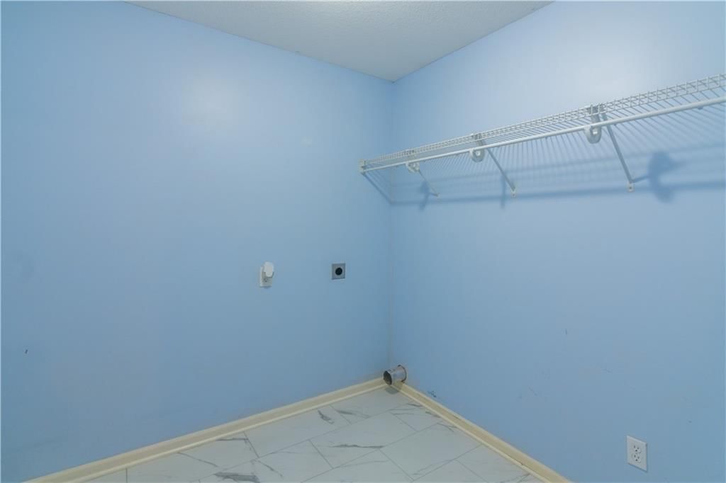 404 Wyndham Drive — photo 25