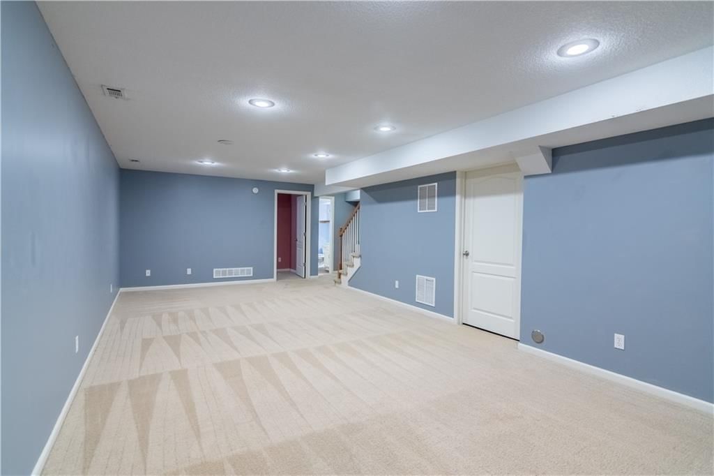 404 Wyndham Drive — photo 27