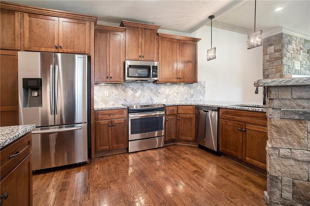 19220 W 102nd Street — photo 10