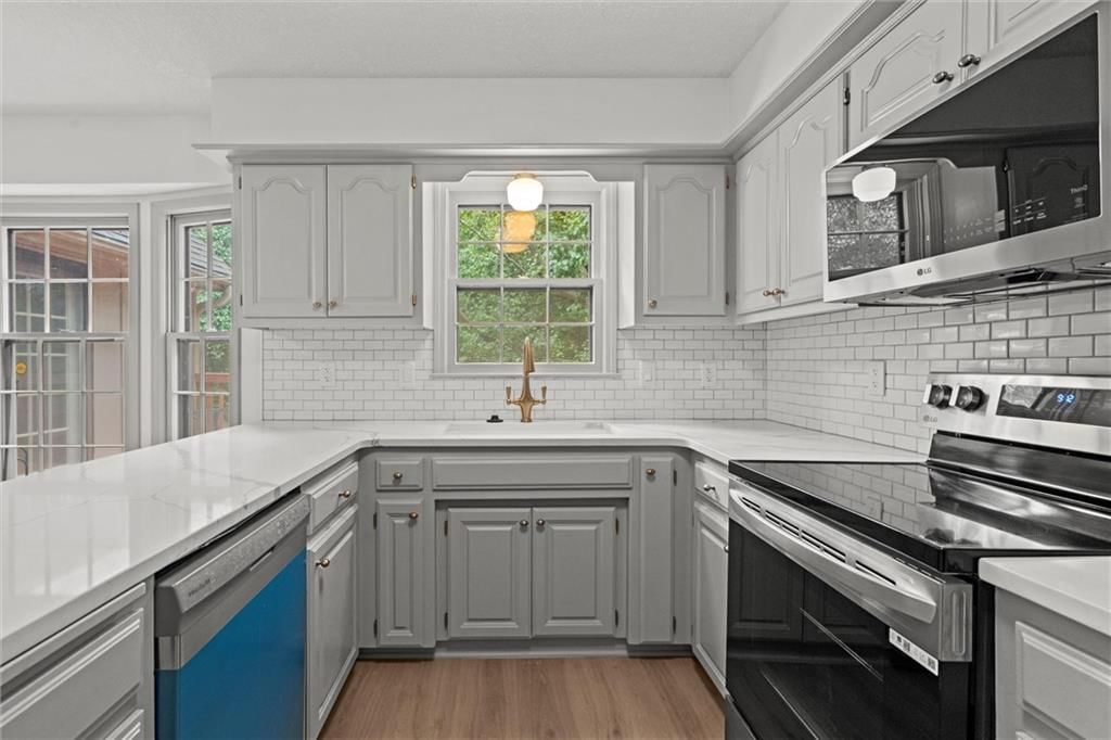 9602 W 116th Street — photo 13
