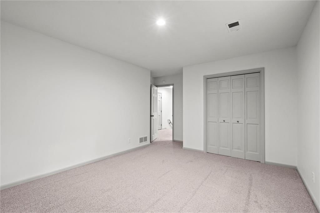 9602 W 116th Street — photo 30