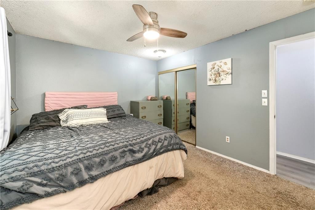 12604 S Locust Street — photo 17
