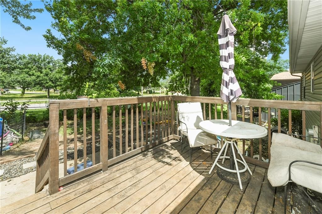 12604 S Locust Street — photo 31