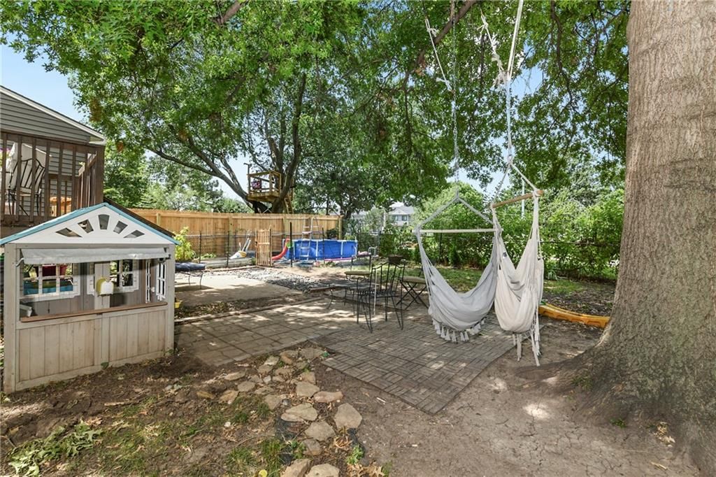 12604 S Locust Street — photo 34