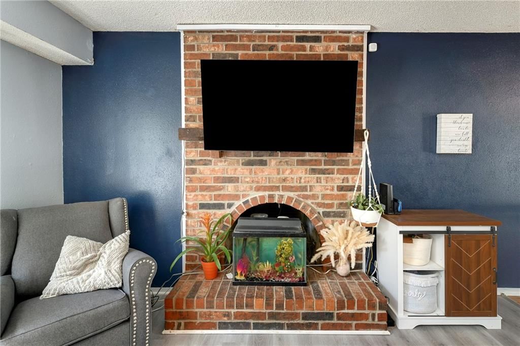 12604 S Locust Street — photo 9