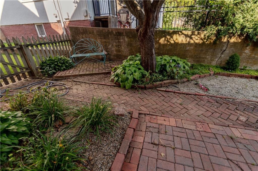 320 Parallel Street — photo 88