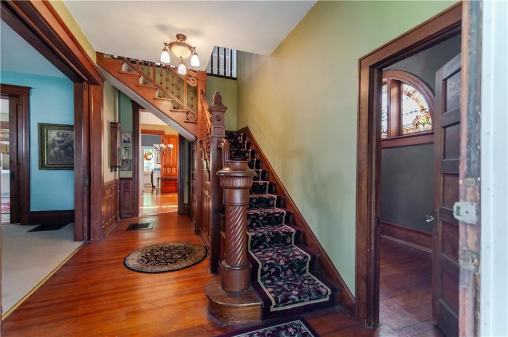 320 Parallel Street — photo 10