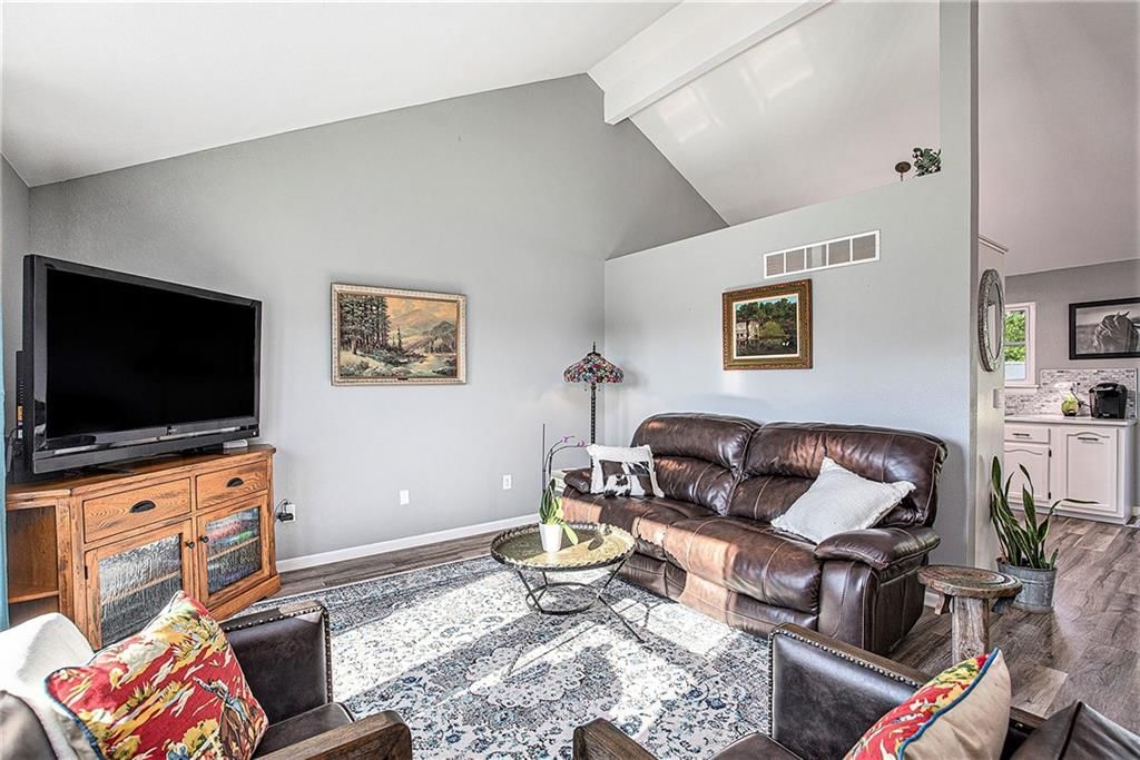 21318 S Briar Road — photo 4