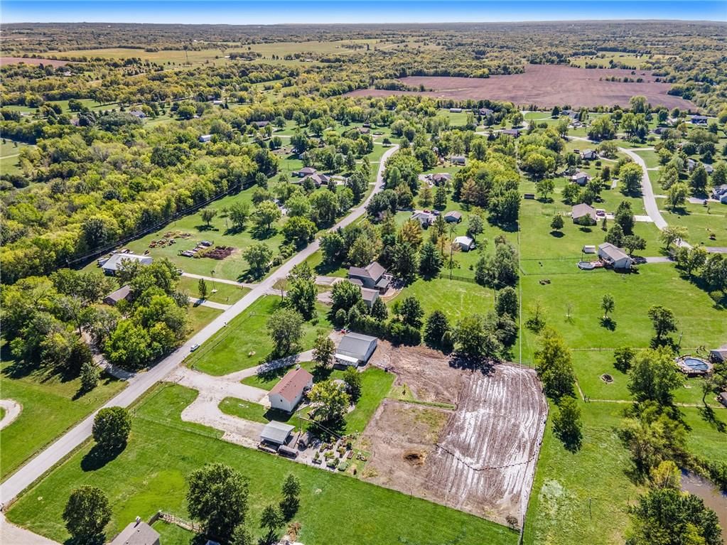 21318 S Briar Road — photo 35