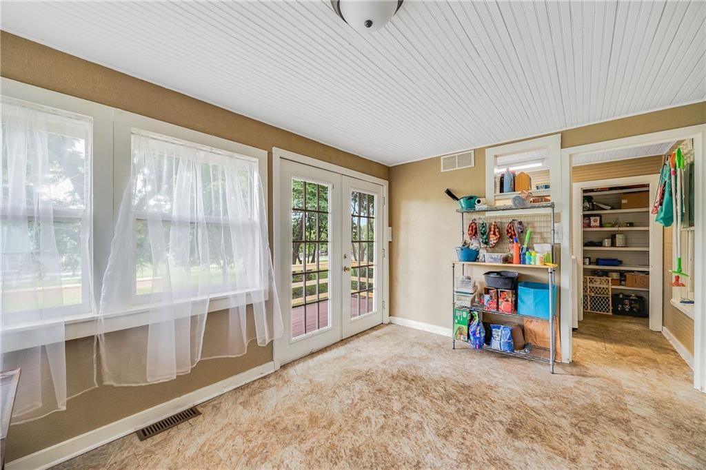 1002 S Olive Street — photo 12