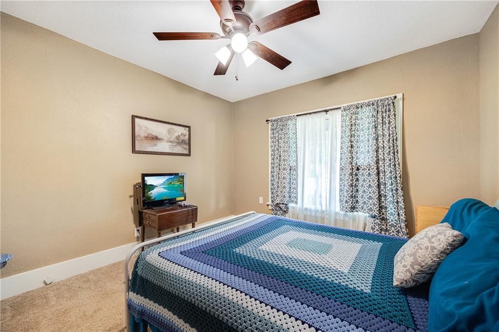1002 S Olive Street — photo 17