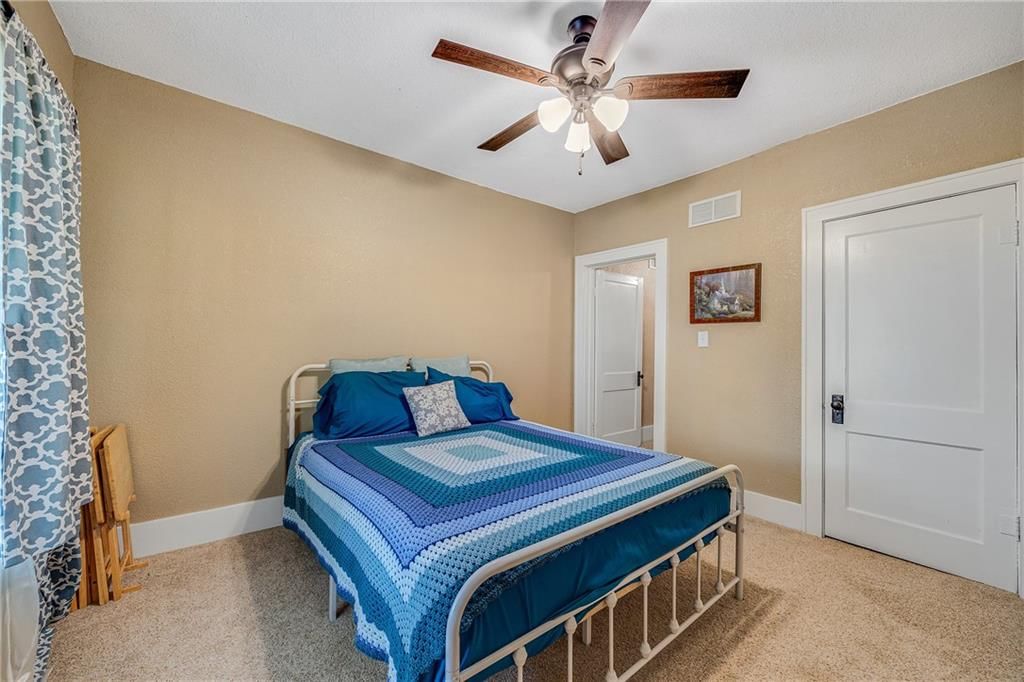1002 S Olive Street — photo 18