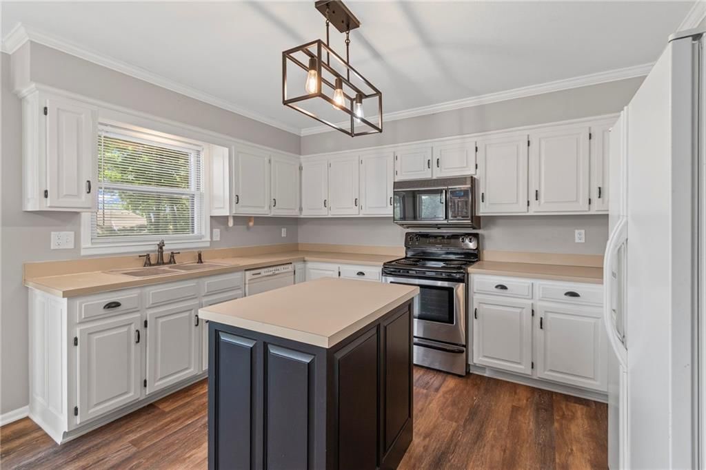 320 SW Raven Court — photo 8