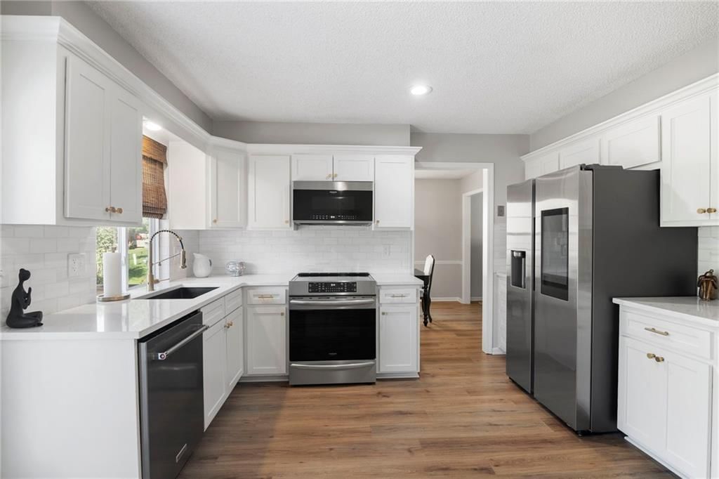 13325 W 104th Street — photo 6