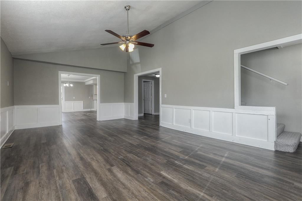 132 N Home Avenue — photo 3