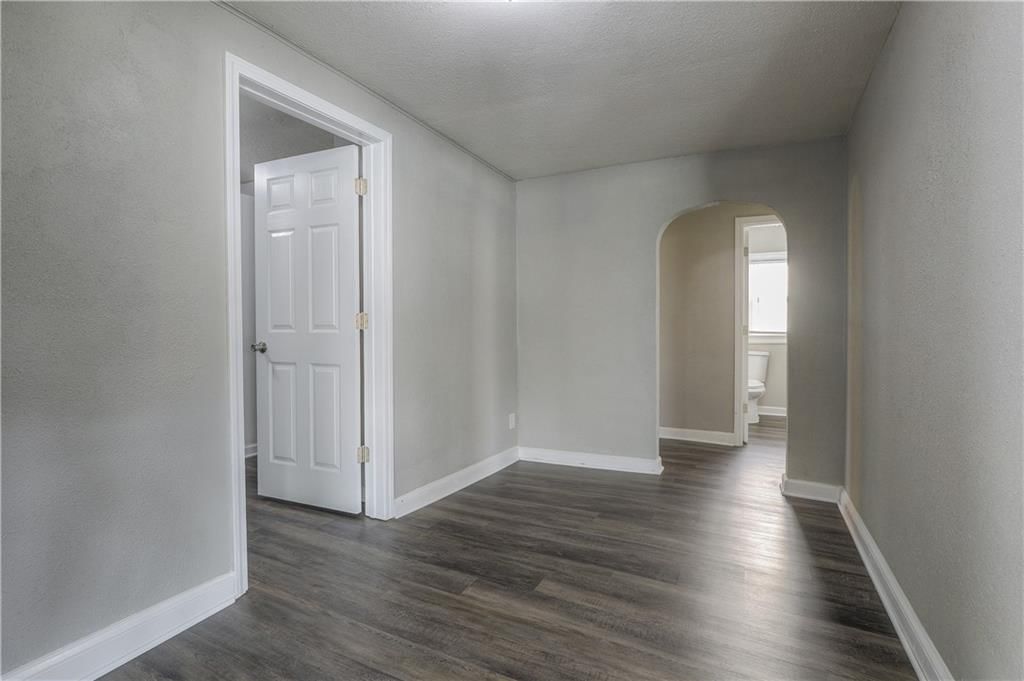 132 N Home Avenue — photo 8