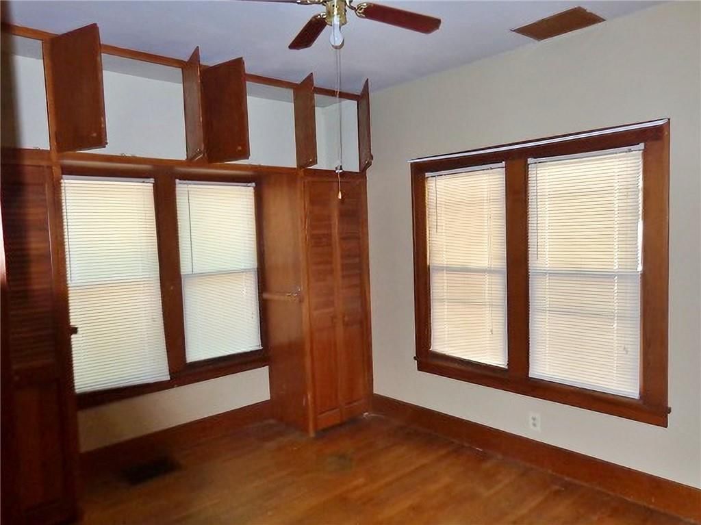 1915 S Elm Street — photo 16