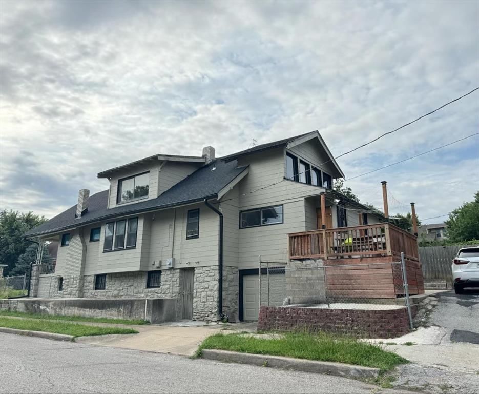 144 N Brighton Avenue — photo 17