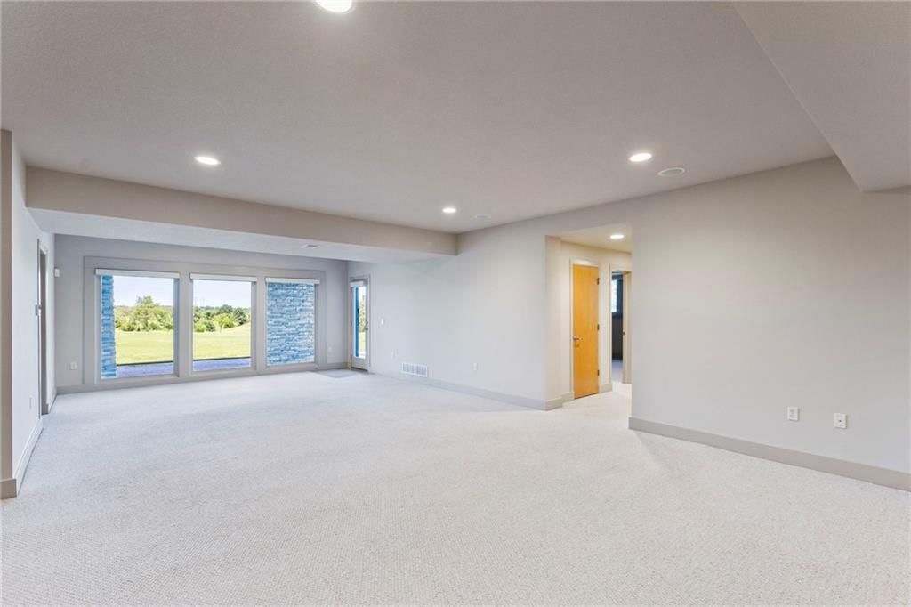 15970 Woodend Road — photo 38