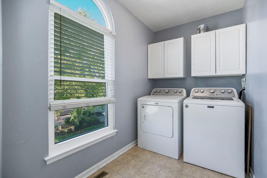 1311 Honeysuckle Court — photo 13