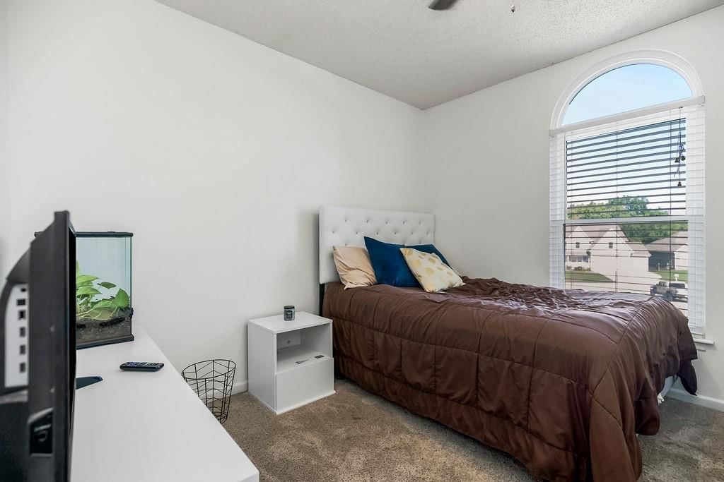 1311 Honeysuckle Court — photo 20