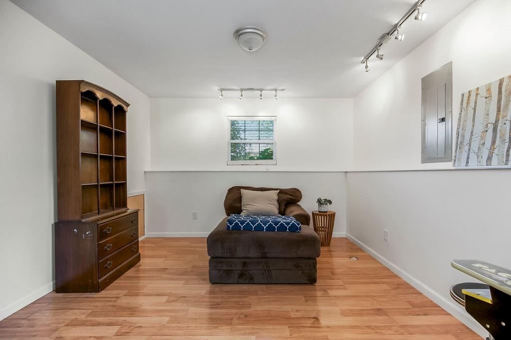 1311 Honeysuckle Court — photo 23