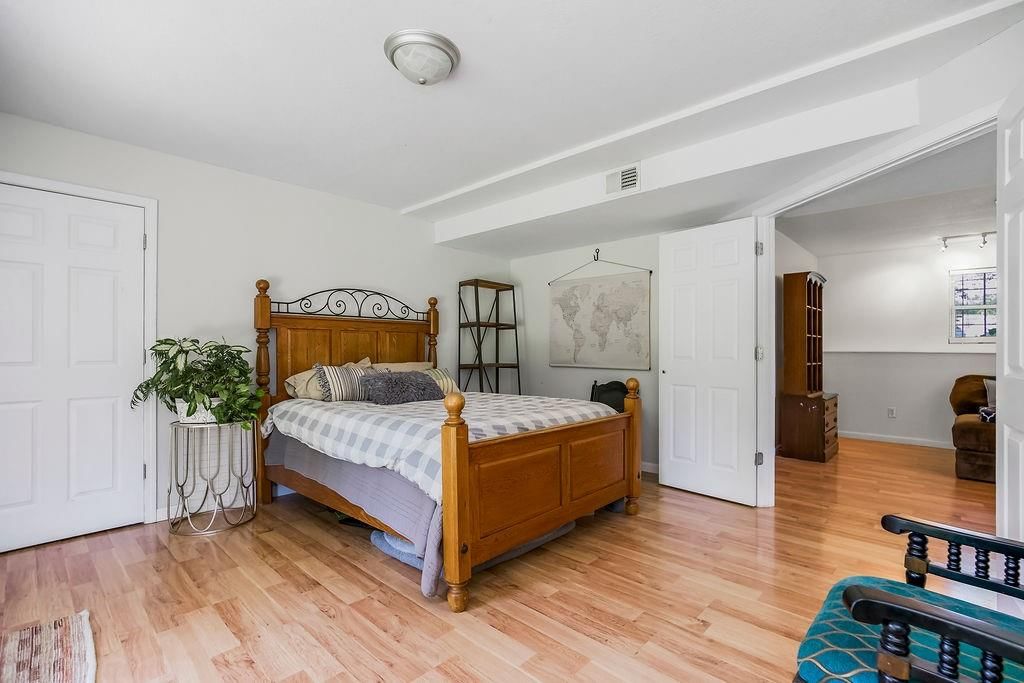 1311 Honeysuckle Court — photo 24