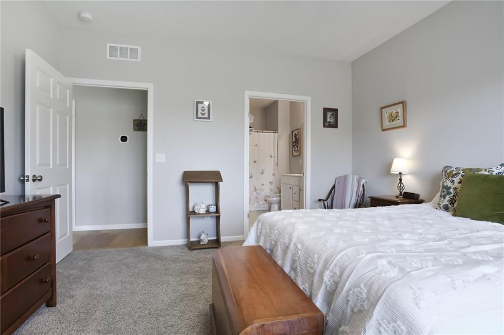 12233 N Pomona Avenue — photo 18